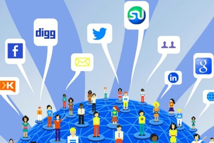 Social Media Marketing: Opportunities And Risks